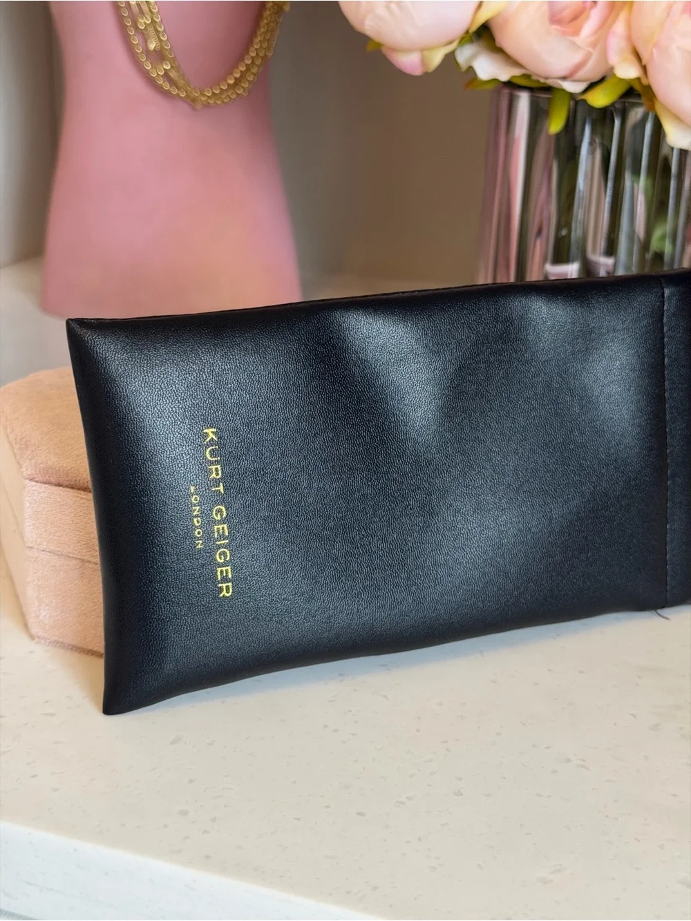 Kurt Geiger NIP Pink sunglasses with branded storage and travel case